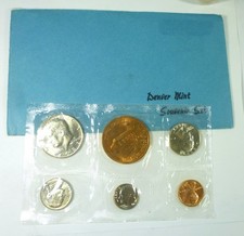 1982 Denver Official US Mint Souvenir Set with Envelope picture