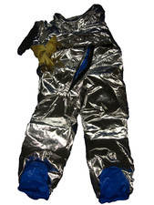 LAKELAND INTERCEPTOR INT640 LEVEL A HAZMAT SUIT ALUMINIZED HEAT SUIT MEDIUM picture