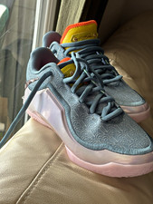 Nike LeBron 23 Low Top Lace-Up Basketball Sneakers Pink Floral Rubber Sole picture