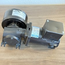 Leeson CM34D25NZ6C DC Gearmotor 40:1  1/8 HP  90V Magtork Clutch MTL 50-5/8 picture