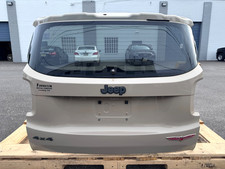 2015–2018 JEEP RENEGADE TRAILHAWK REAR HATCH TRUNK LIFTGATE ASSEMBLY PICKUP ONLY picture