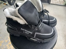 sneakers men size 9 picture