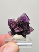 Zoned Digital Fluorite - Denton Mine, Cave-in-Rock, Hardin Co, Illinois picture