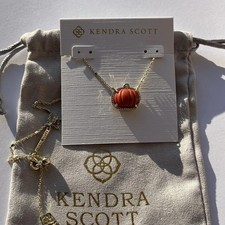 ✨🎃New Kendra Scott Pumpkin Necklace Gold Plated In Orange Mother of Pearl🎃✨ picture