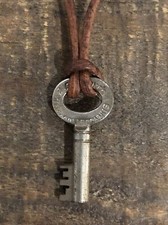 Abercrombie & Fitch Antique Distressed Leather Skeleton Old Vintage Key Necklace picture