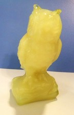 BOYD GLASS OWL LEMON COLOR FIGURINE PAPERWEIGHT GLOWS APPROX. 3-1/2