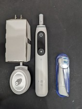 Oral-B iO Series 6 Electric Toothbrush - White picture