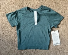 Lululemon Swiftly Tech Women's Cropped Short Sleeve Crew Neck 2.0 picture