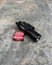 SureFire X300U-A Ultra High Output, 1000 Lumens LED Weaponlight WITH BATTERIES picture