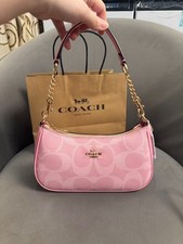 Teri Shoulder Bag in Signature Canvas/Gold/Powder Pink New CAL51 picture