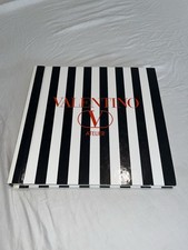 Valentino Atelier Primavera Estate 1995 Illustrated Fashion Catalog picture