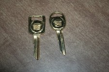 Set Of 2 Uncut Vintage Cadillac Gold Plated Key Blanks See Pix picture