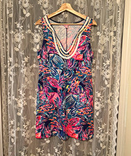 Lilly Pulitzer Women's Shift Dress M Multicolor Floral Beaded Sleeveless V-Neck picture