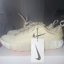 Nike mind 002 Light Khaki size 11 ￼ picture