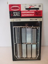 Vintage AURORA Customizing Auto Parts Set #592 Grills & Trim 1/25 Scale SEALED picture