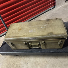 U.S. Army Corps of Engineers Detecting Set, Mine Metal Case/Chest SCR-625 main picture