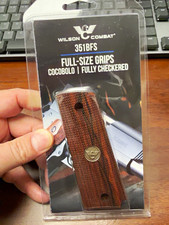 Wilson Combat 351BFS Full-Size 1911 Wood Brown Checkered Grip for Colt picture