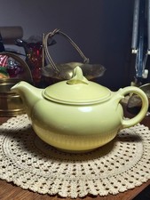 Vintage Lu-Ray Pastels Teapot Persian Cream Yellow Taylor Smith Taylor Excellent picture