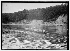 Photo:Columbia Freshman 8 Rowing Crew 1913 picture