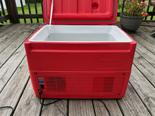 Marlboro Vintage 1994 Red/White Electric Plastic Cooler Box 6-Can Model 5222 picture