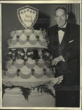 1957 Press Photo General Douglas MacArthur celebrates his 77th birthday picture