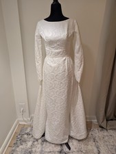 Vintage 1960s ILGWU Bridallure White Wedding Dress Bow Jacquard Column Pencil picture