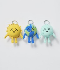 PSl UNIQLO x KAWS UNIVERSE Earth, Moon, Sun Charm Set of 3 Release Sep 14 picture