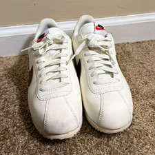 Nike Cortez Men’s Low Top Lace-Up Athletic Sneakers Solid White/Brown picture