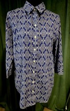 Chico's No-Iron Navy Ivory Ornate Print Button Down Tunic Shirt Size 1 picture