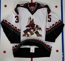Nikolai Khabibulin Phoenix Coyotes Vintage 1996-97 Kachina Arizona NHL Jersey 46 picture