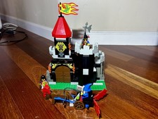 LEGO 1906 Majisto’s Tower – Complete with Pieces & Figures – Vintage 1995 picture