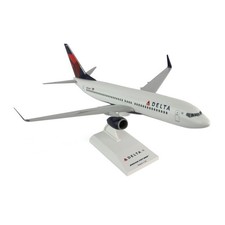 Daron Skymarks Delta 737-800 New Livery Airplane Model Building Kit, 1/130-Scale picture