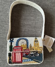 NEW Viral LONDON Beaded Bag from India to you 🇬🇧 Big Ben, Bus 🇬🇧 picture