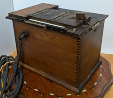 Antique Eastman Kodak Amatuer Printer Photo Developing Box - lights up picture