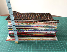 50 @ $0.40 Vintage POLYCOTTON Fat /Long Quarter Bundle Fabric Floral Calico picture