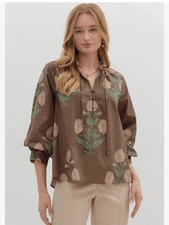 NWT Entro Brown Floral Bubble Sleeve Top - Size M picture