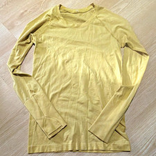Lululemon women’s Beige Stretch Knit Crew Neck Long Sleeve Top 6 picture