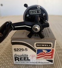 Newell S229-5 Graphite Saltwater Casting Reel w/ Box Vintage picture