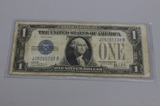 1928 B U.S. $1 Silver Certificate (C31038712) picture