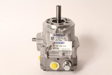 Genuine Hydro-Gear RH Pump PE-1JQQ-DY1X-XXXX for eXmark 116-2495 picture