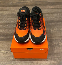 Nike Air Max TW Men's Low Top Lace-Up Sneakers Black/Orange Activewear picture