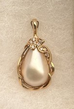 14K Yellow Gold Teardrop Pearl Pendant Diamond Leaf Floral Setting Estate picture