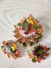 Vintage JULIANA D&E Book Piece Earrings And Matching Brooch Set picture
