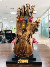 HCMY Thanos Infinity Gauntlet Full Metal 1:1 Wearable Cosplay Statue LED Instock picture