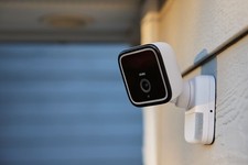 Vivint Outdoor Camera Pro (3rd generation) brand new model ODC400-WHT picture