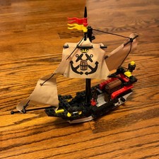 1992 Vintage LEGO Pirate 6277 Imperial Trading Post Ship Sails Boat Used picture