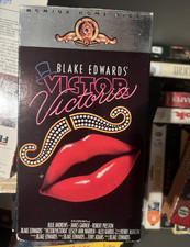 MGM/UA Home Video Victor/Victoria VHS Full Screen NTSC PG 1982 Blake Edwards picture
