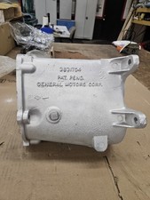 1963 64 Muncie 4 Speed Transmission Case 3831704 P0710 No Vin #. VERY GOOD COND. picture