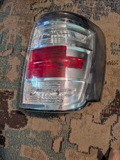 2008-2011 Mercury Mariner Tail Light Right (passenger Side) OEM, COMPLETE. picture