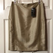 NWT BCBGMaxAzria Size 0 Tan Pencil Skirt Knee-Length Back Flare Bottom picture